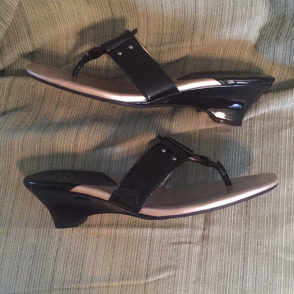 Life Stride shoes. Sandals - Picture 5 of 8